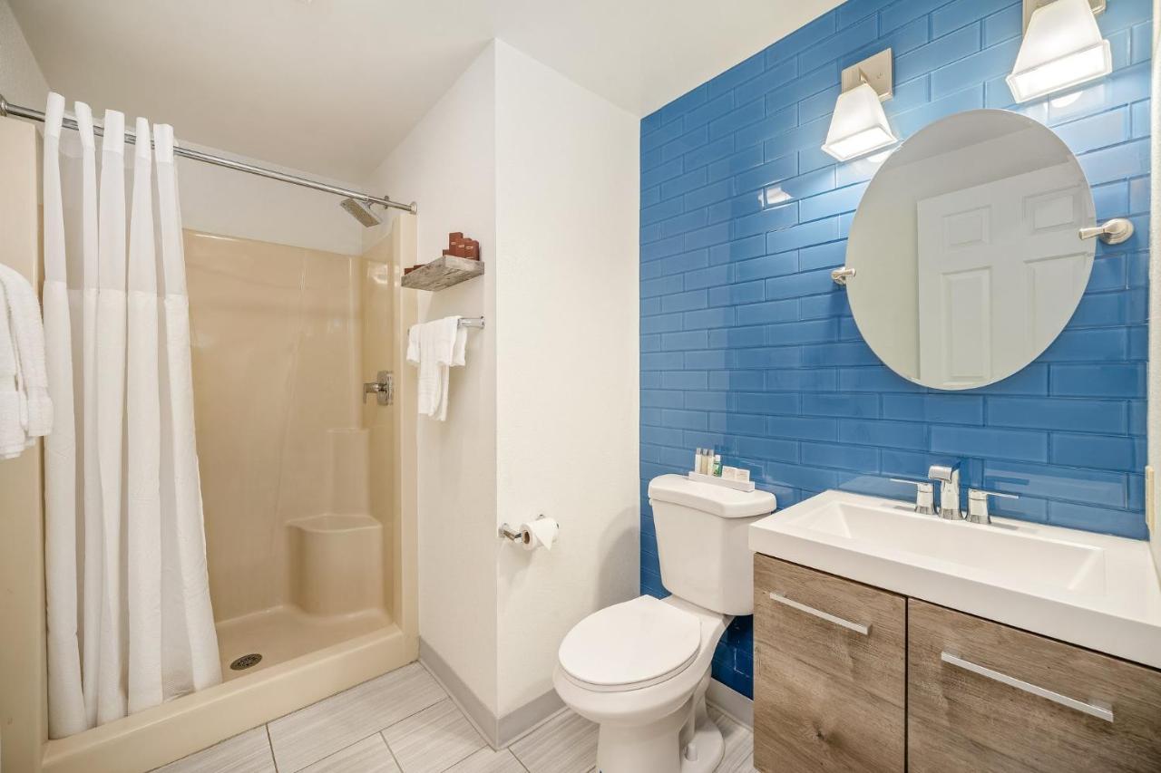 Founder'S Brook Motel And Suites Portsmouth Esterno foto