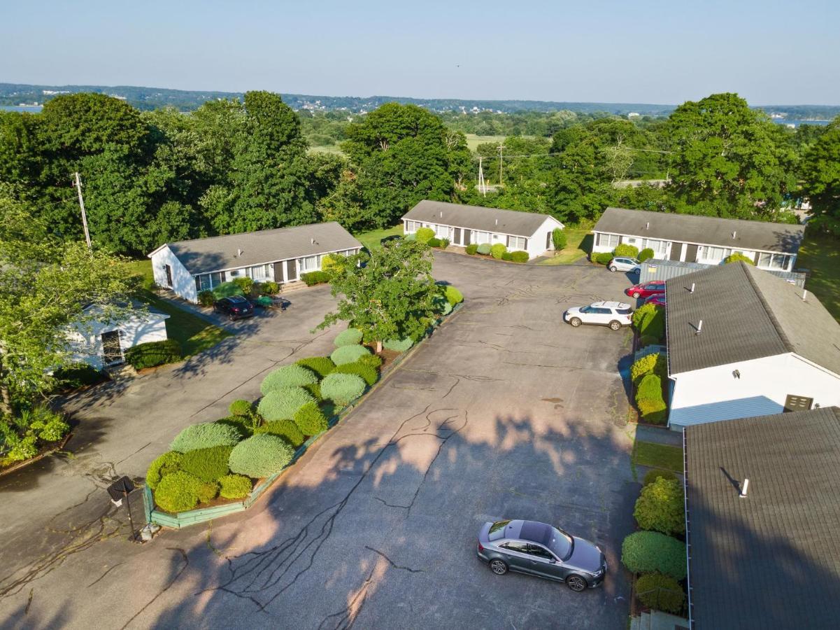 Founder'S Brook Motel And Suites Portsmouth Esterno foto
