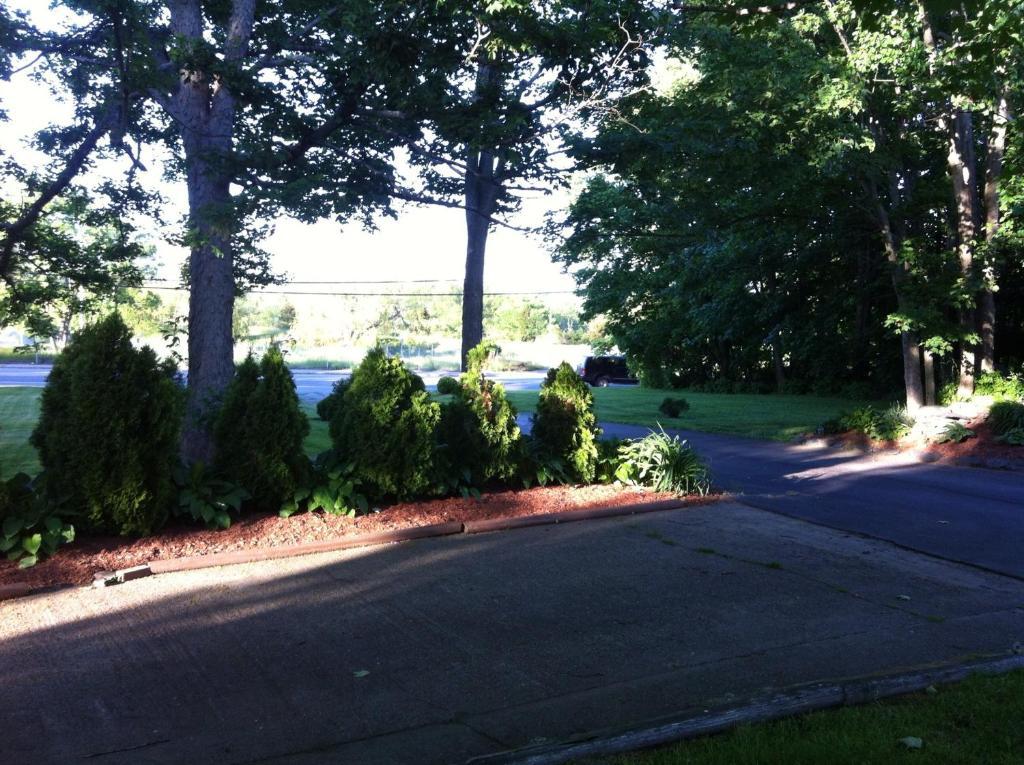 Founder'S Brook Motel And Suites Portsmouth Esterno foto